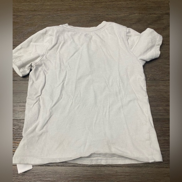 Log of 4 Boys Shorts and shirt size 4T
Brands are old navy, carters,  okie dokie - Picture 3 of 9